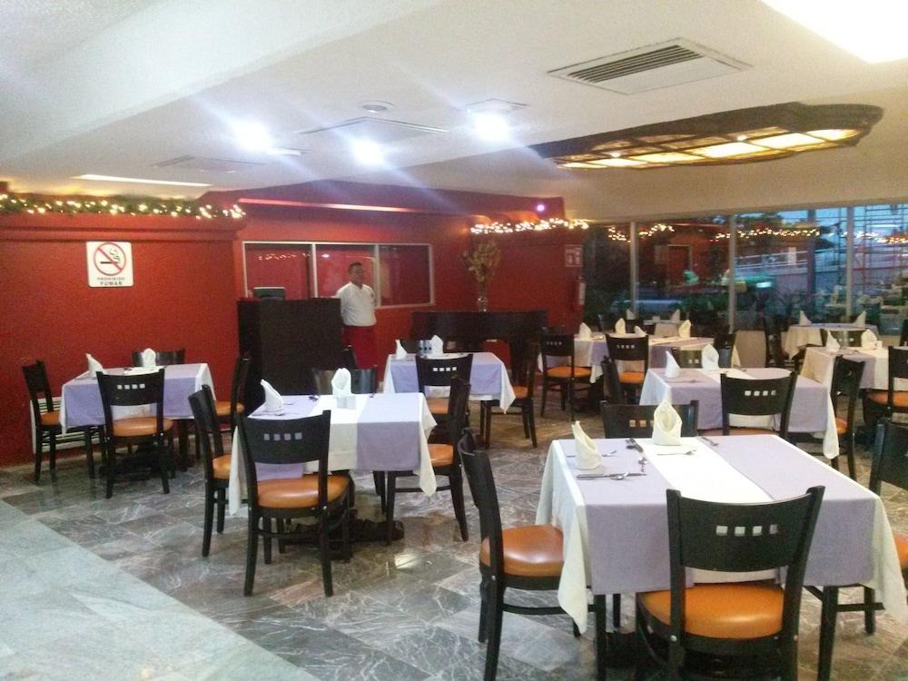 Hotel Maya Tabasco Виляермоса Екстериор снимка