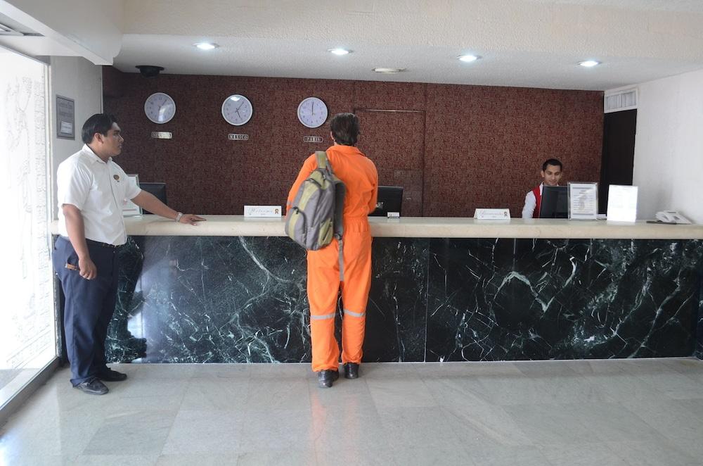 Hotel Maya Tabasco Виляермоса Екстериор снимка