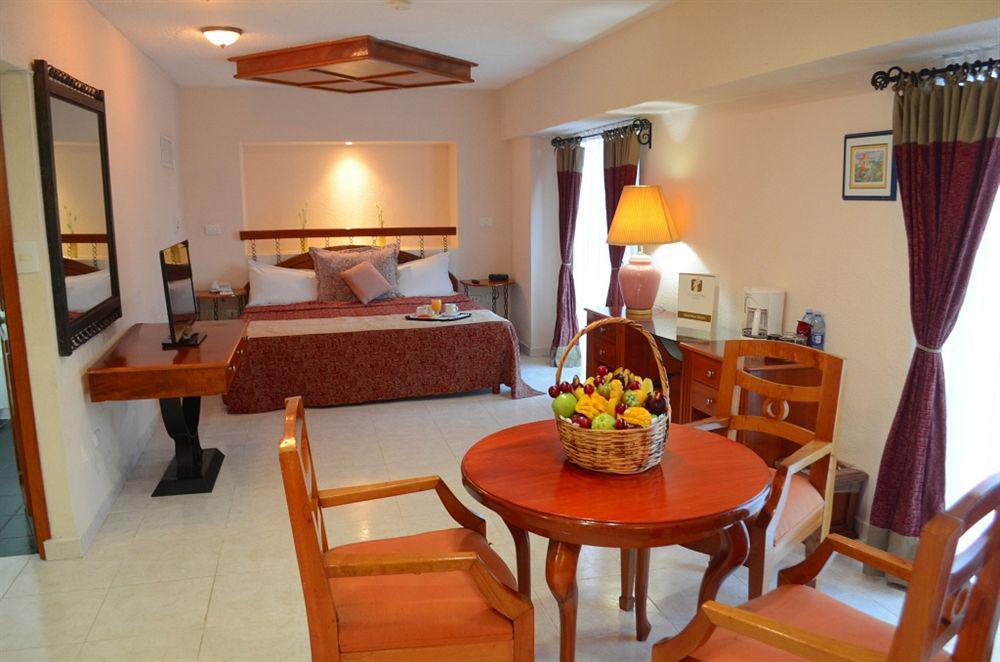 Hotel Maya Tabasco Виляермоса Екстериор снимка
