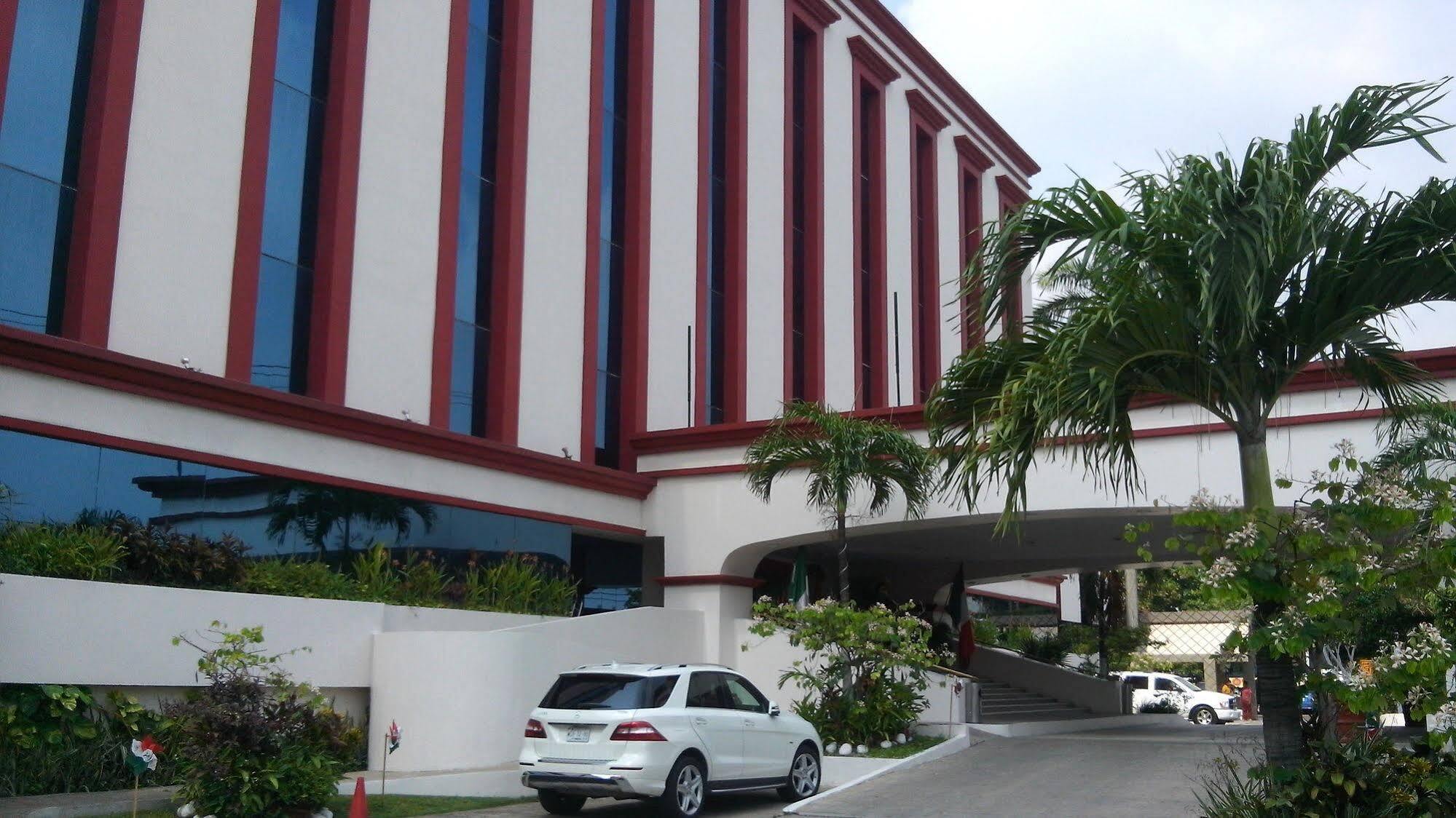 Hotel Maya Tabasco Виляермоса Екстериор снимка